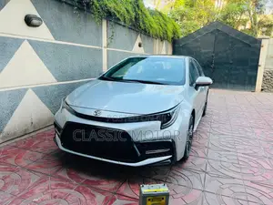 Photo - New Toyota Corolla 2023 Silver