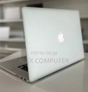 New Laptop Apple MacBook Pro 2015 16GB Intel Core I7 SSD 256GB