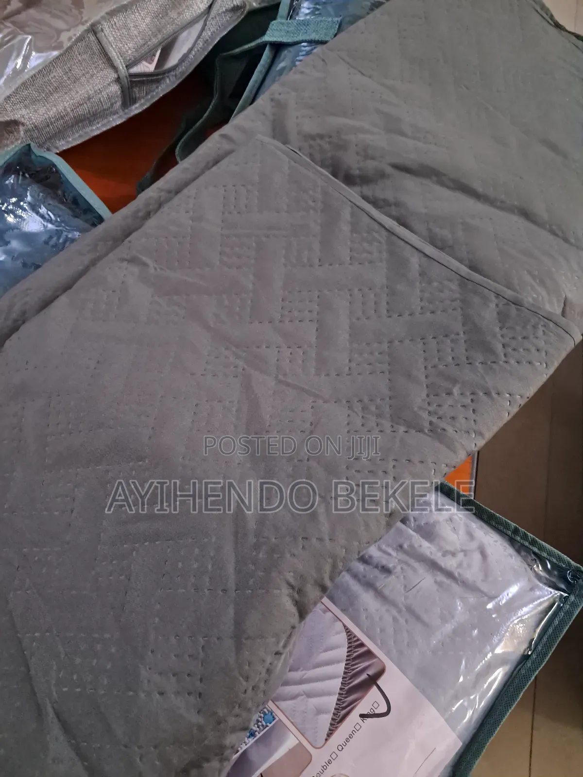 ዉሀ የማያስገ ባየፍራሽ ልብስ (Waterproof Matress Cover)