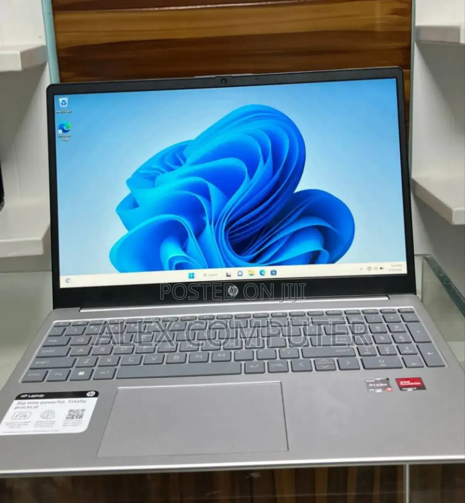 New Laptop HP Stream Notebook 8GB AMD Ryzen 5 SSD 512GB