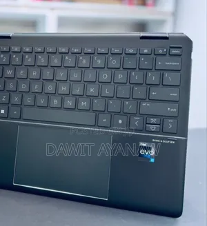 Photo - New Laptop HP Spectra 13 16GB Intel Core I7 SSD 1T