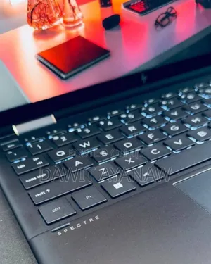 New Laptop HP Spectra 13 16GB Intel Core I7 SSD 1T