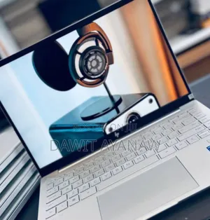 New Laptop HP Pavilion 13 16GB Intel Core I5 SSD 1T