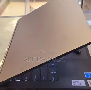 New Laptop Lenovo Yoga 7i 16GB Intel Core I7 SSD 1T