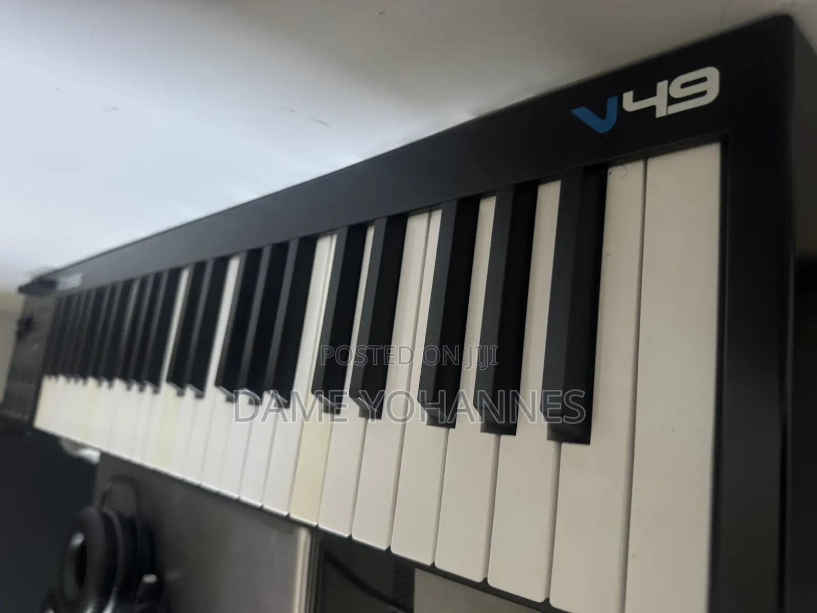 Alesis V49 - 49 Key Usb Midi Keyboard Controller