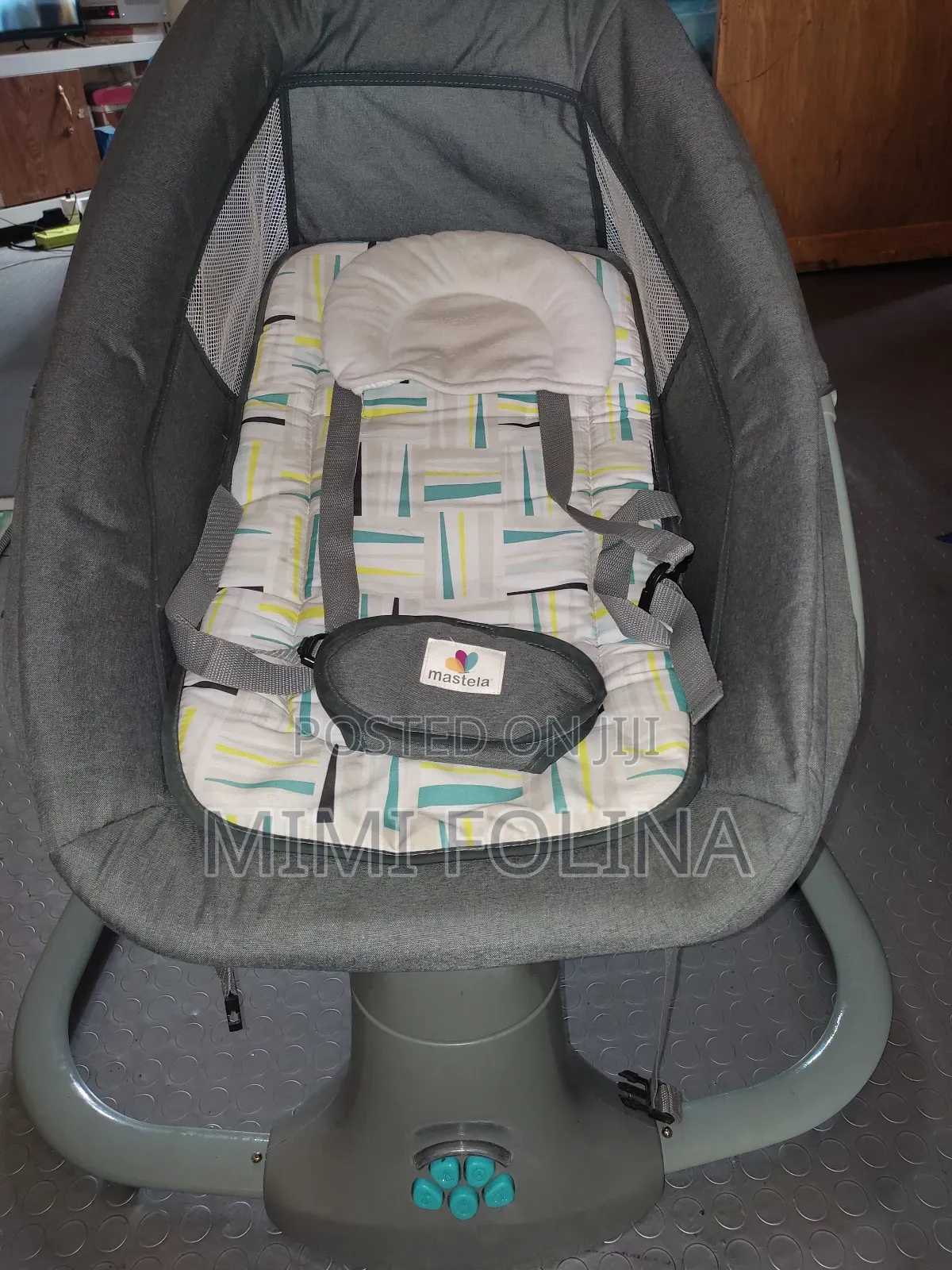Mastela Deluxe Multifunctional Bassinet