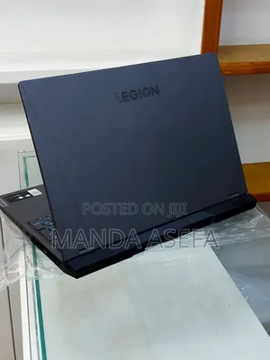 New Laptop Lenovo Legion 5 8GB AMD Ryzen 7 SSD 512GB