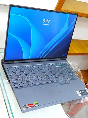 New Laptop Lenovo Legion 5 8GB AMD Ryzen 7 SSD 512GB