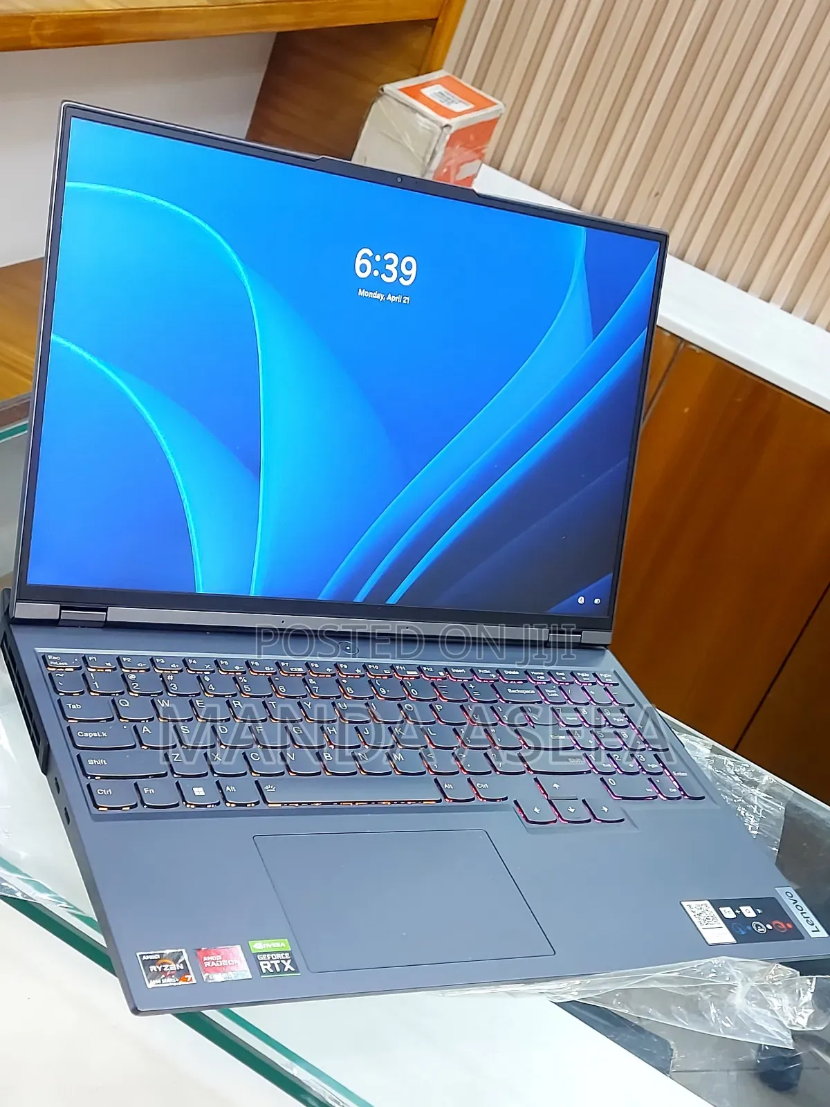 New Laptop Lenovo Legion 5 8GB AMD Ryzen 7 SSD 512GB