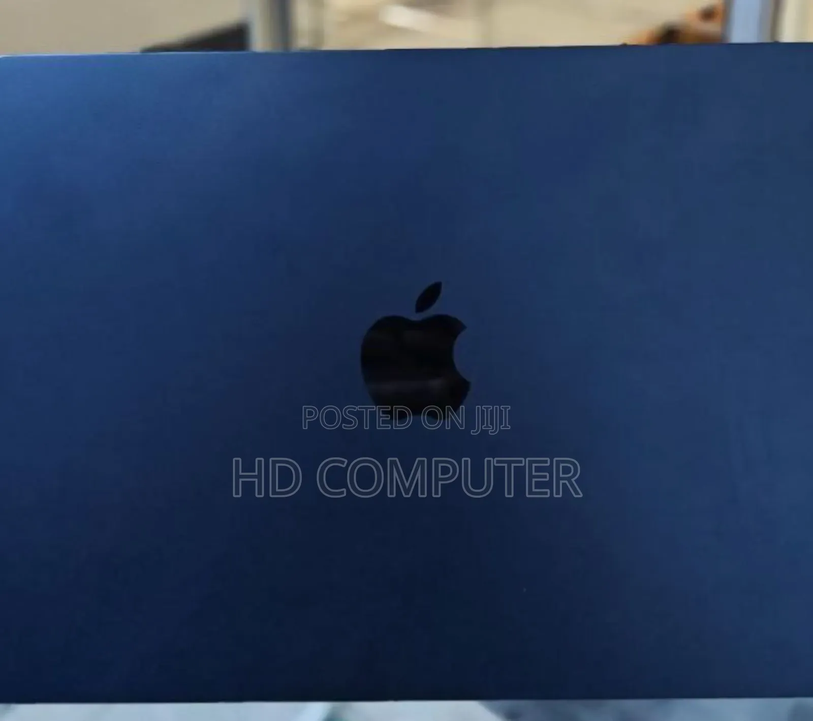 New Laptop Apple MacBook Air 2024 M3 13-Inch 8GB Apple M3 SSD 256GB