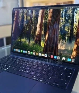 New Laptop Apple MacBook Air 2024 M3 13-Inch 8GB Apple M3 SSD 256GB