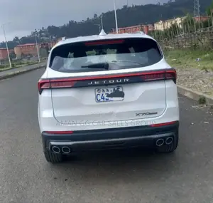 Jetour X70 Plus 2022 White