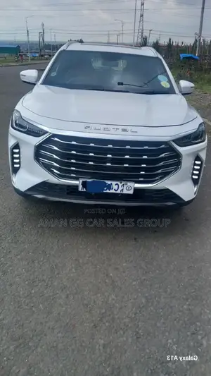 Photo - Jetour X70 Plus 2022 White