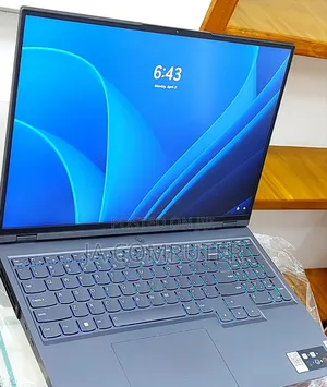 New Laptop Lenovo Legion 5 8GB AMD Ryzen 7 SSD 512GB