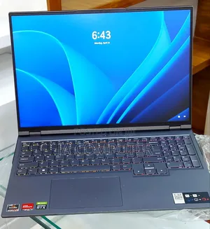 New Laptop Lenovo Legion 5 8GB AMD Ryzen 7 SSD 512GB