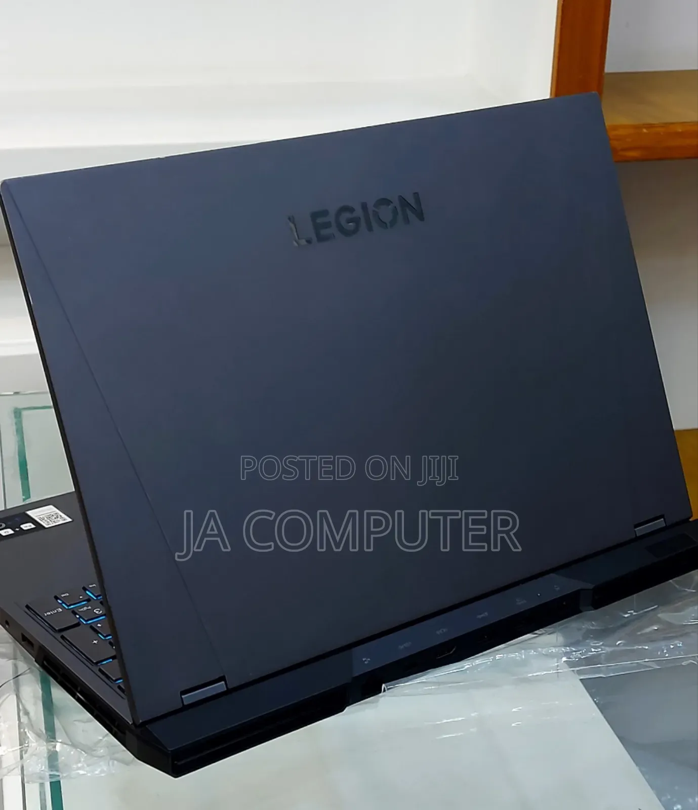 New Laptop Lenovo Legion 5 8GB AMD Ryzen 7 SSD 512GB