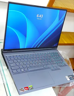 New Laptop Lenovo Legion 5 8GB AMD Ryzen 7 SSD 512GB