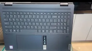 New Laptop Lenovo Yoga 7i 16GB Intel Core Ultra 7 SSD 1T