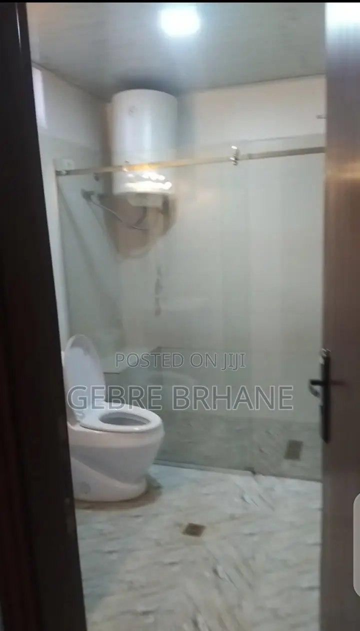 3bdrm Apartment in Apartment, Yeka for rent