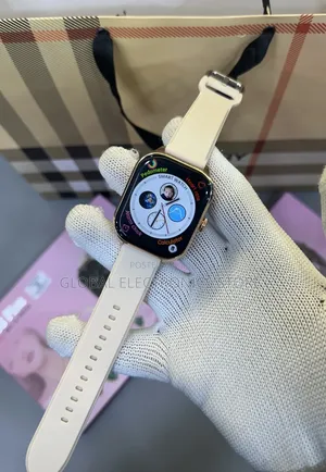 የሴት ስማርት ሰዓት With Extra Watch and 5 Gift Jewellery Sets