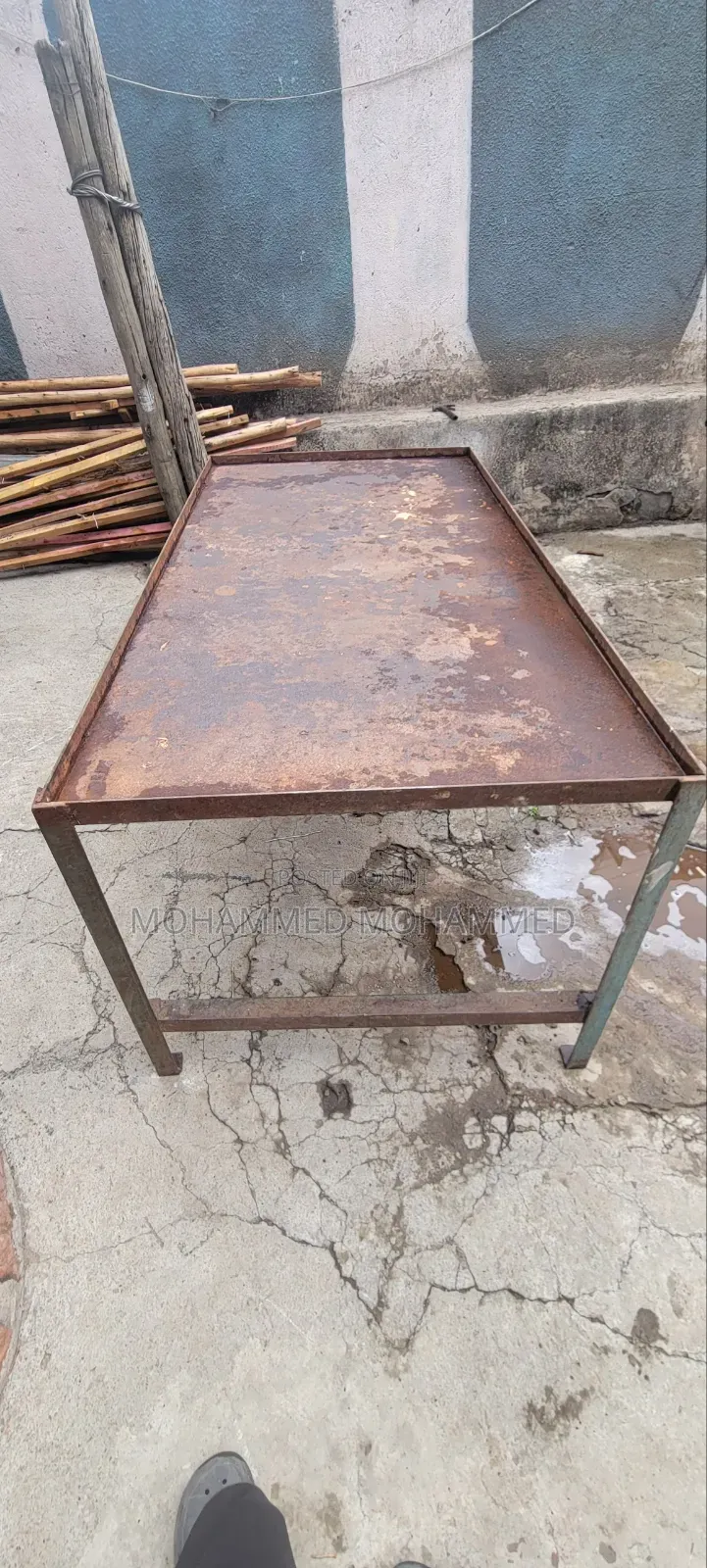 የፍብሪካ ጠረጴዛ/ Industrial Table