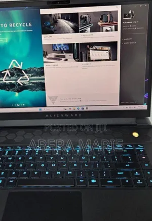 New Laptop Alienware M17x R2 16GB Intel Core I7 SSD 1T