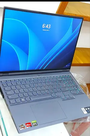 New Laptop Lenovo Legion 5 8GB AMD Ryzen 7 SSD 512GB