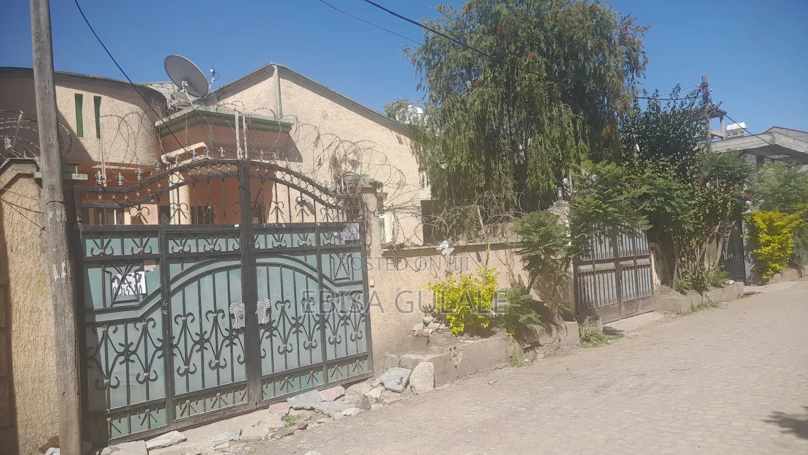 Furnished 4bdrm Block of Flats in Yeka for sale