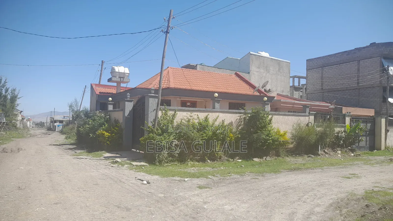 Furnished 4bdrm Apartment in Yeka for sale