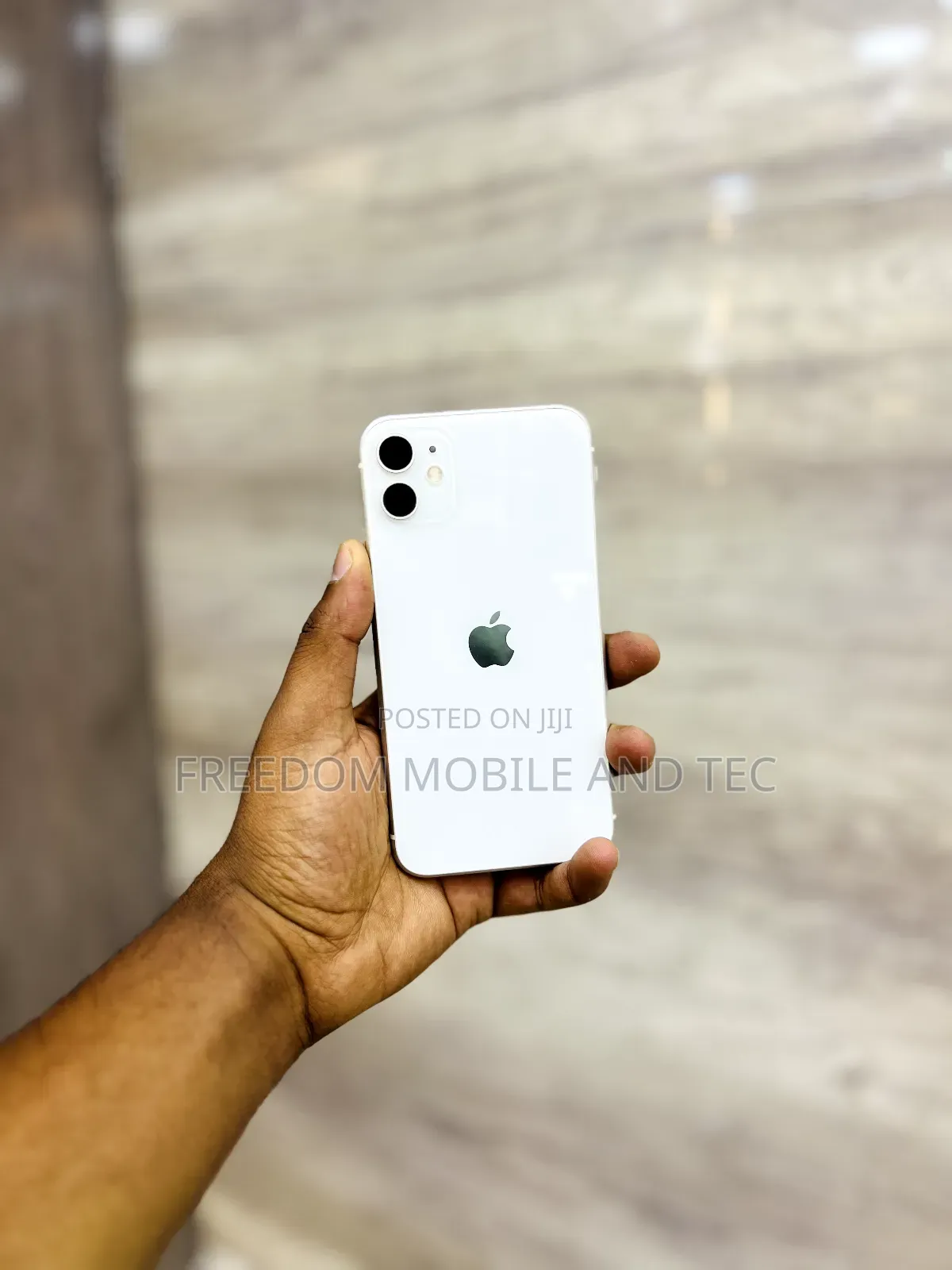 Apple iPhone 11 64 GB White