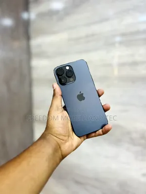 Photo - Apple iPhone 14 Pro Max 128 GB Black