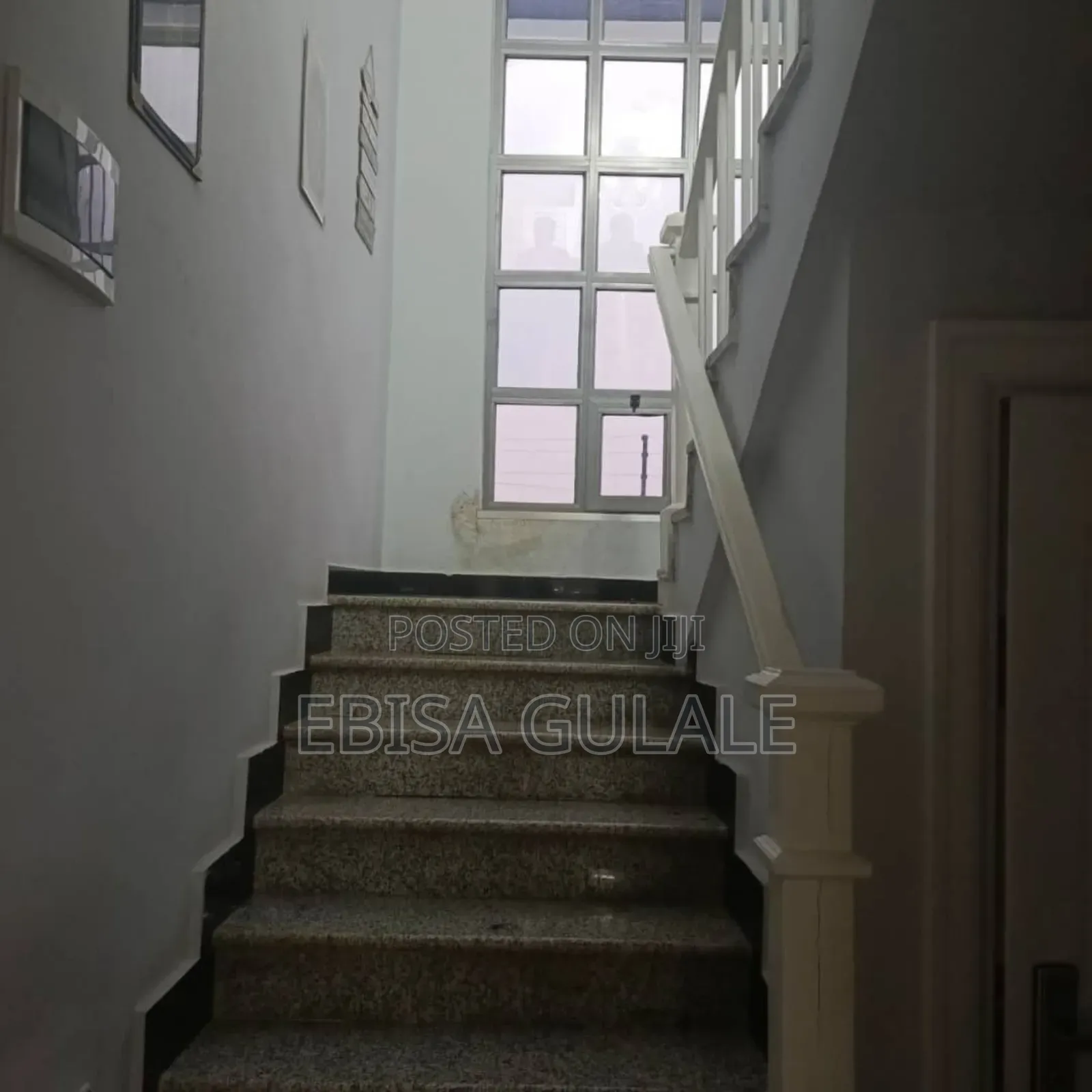 Furnished 6bdrm Apartment in Yeka for sale