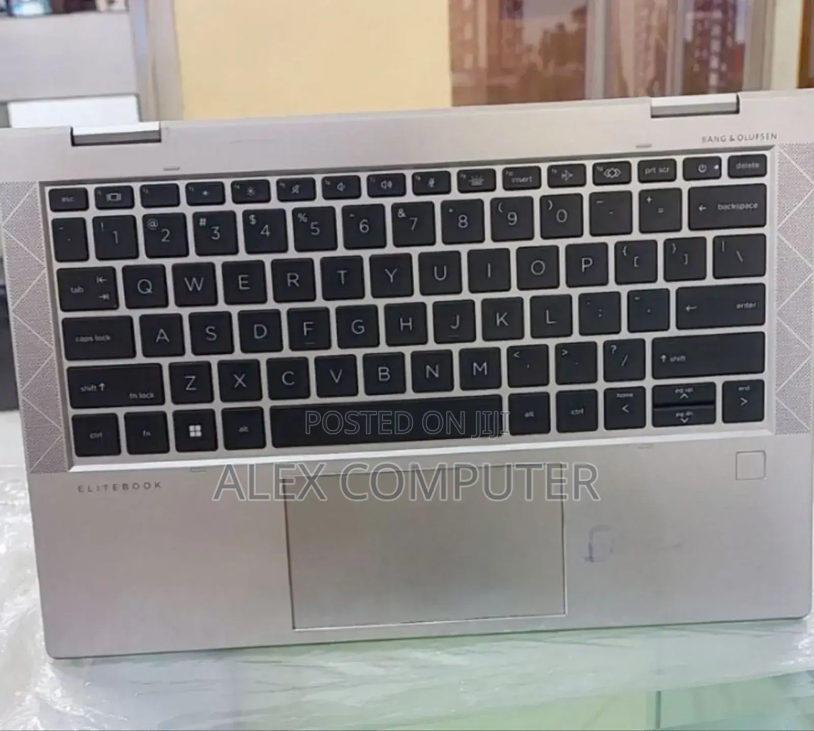 New Laptop HP EliteBook 830 G8 16GB Intel Core I5 SSD 512GB