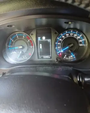 Toyota Hilux 2021 Green