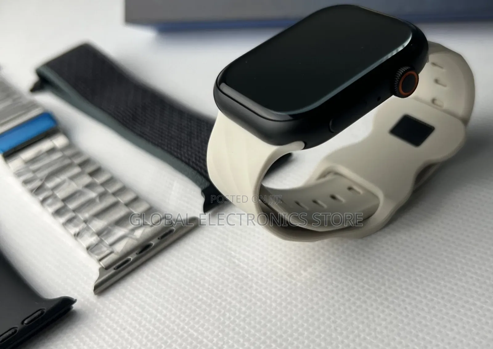 Original Series 9 Silver With Four Strap (2025 Model)