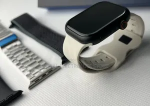 Photo - Original Series 9 Silver With Four Strap (2025 Model)