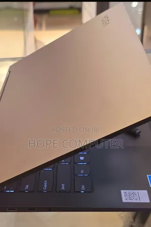 New Laptop Lenovo Yoga 7i 16GB Intel Core I7 SSD 1T