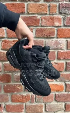 Photo - Nike Air Max 95 Full Black Master Quality Shoes