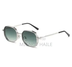 Photo - Fashion Sunglasses