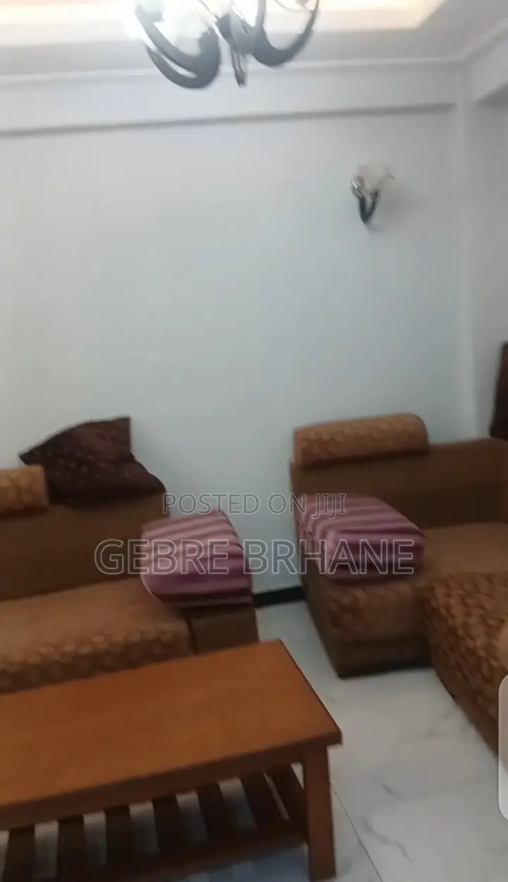 Furnished 1bdrm Apartment in Apartment, Yeka for rent