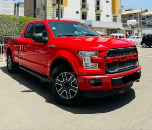Photo - Ford F-150 2017 Red