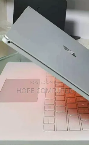 New Laptop Microsoft Surface Book 3 16GB Intel Core I7 SSD 256GB