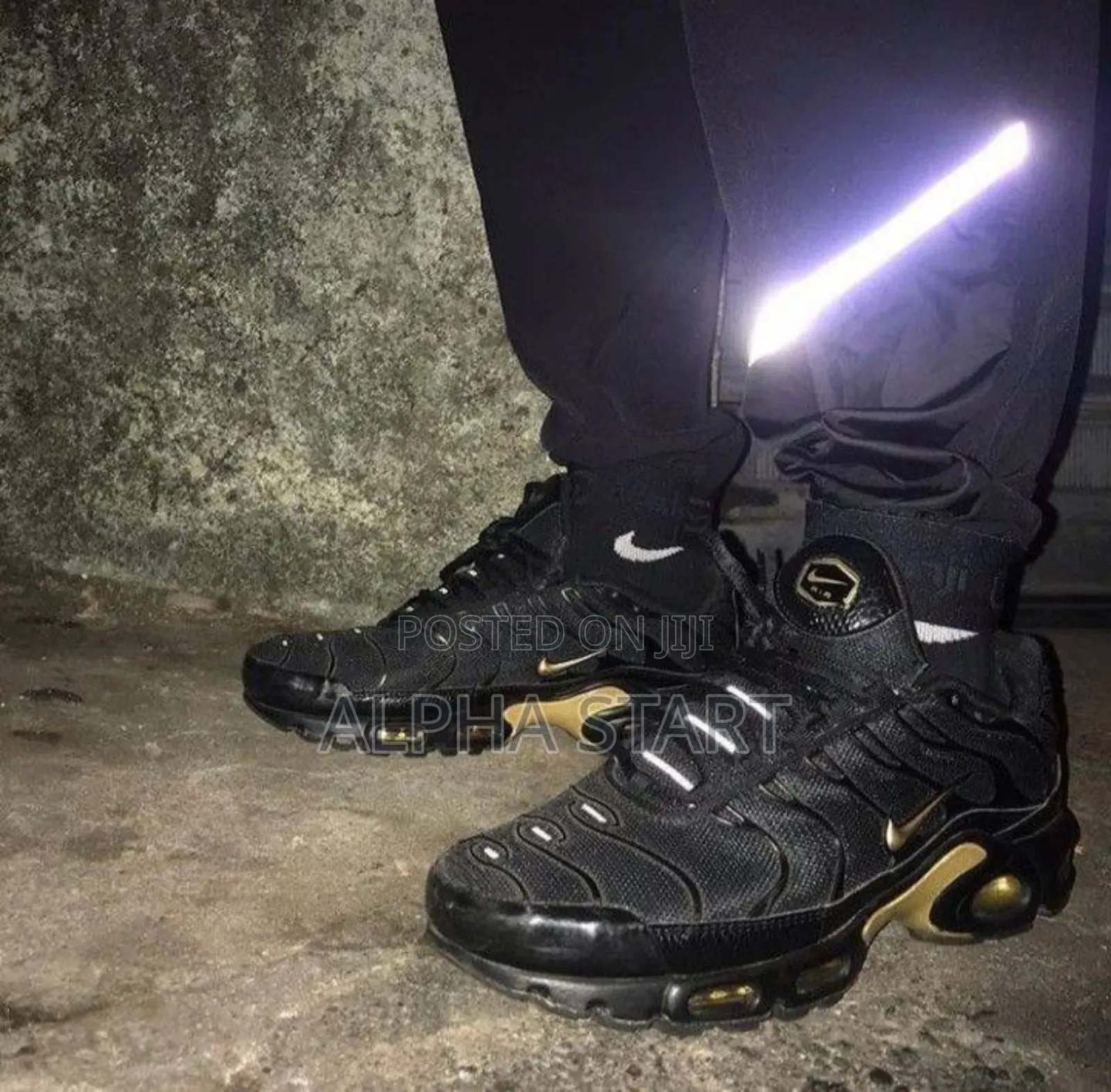 Nike #Air_max Plus Tn Black Dark Gold Master Quality Men 