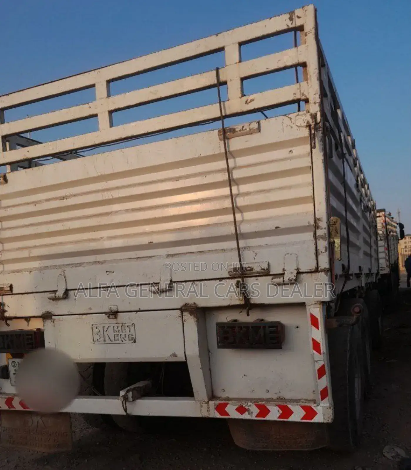 Iveco ባላቶኒ ከነተሳቢው
•2021
•a-08
•180,000 ኪሜ
•Bk በ Bk ስፖንዳ