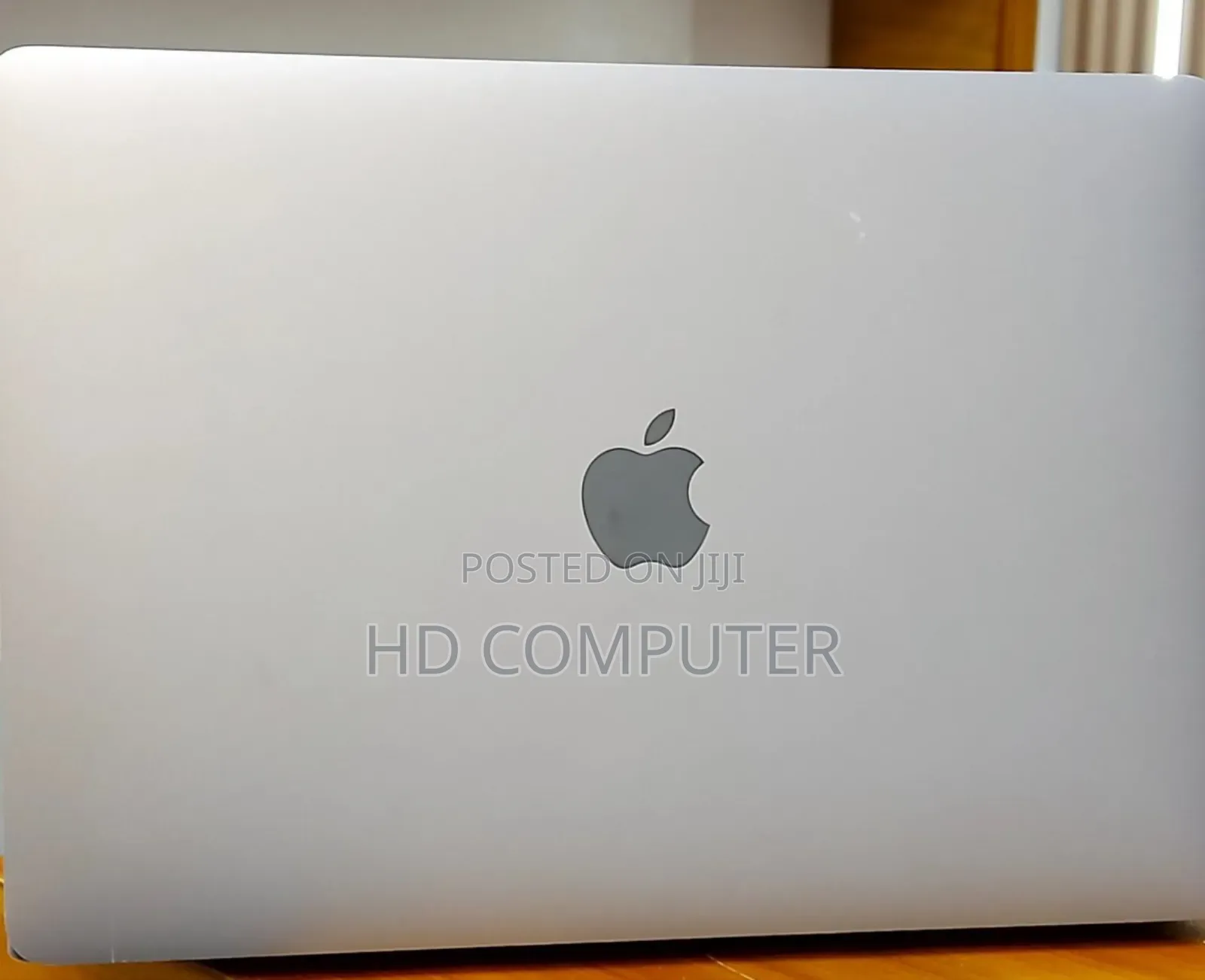 New Laptop Apple MacBook Air 2022 M2 8GB Apple M2 SSD 256GB