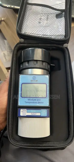 Photo - Moisture and Temprature Meter