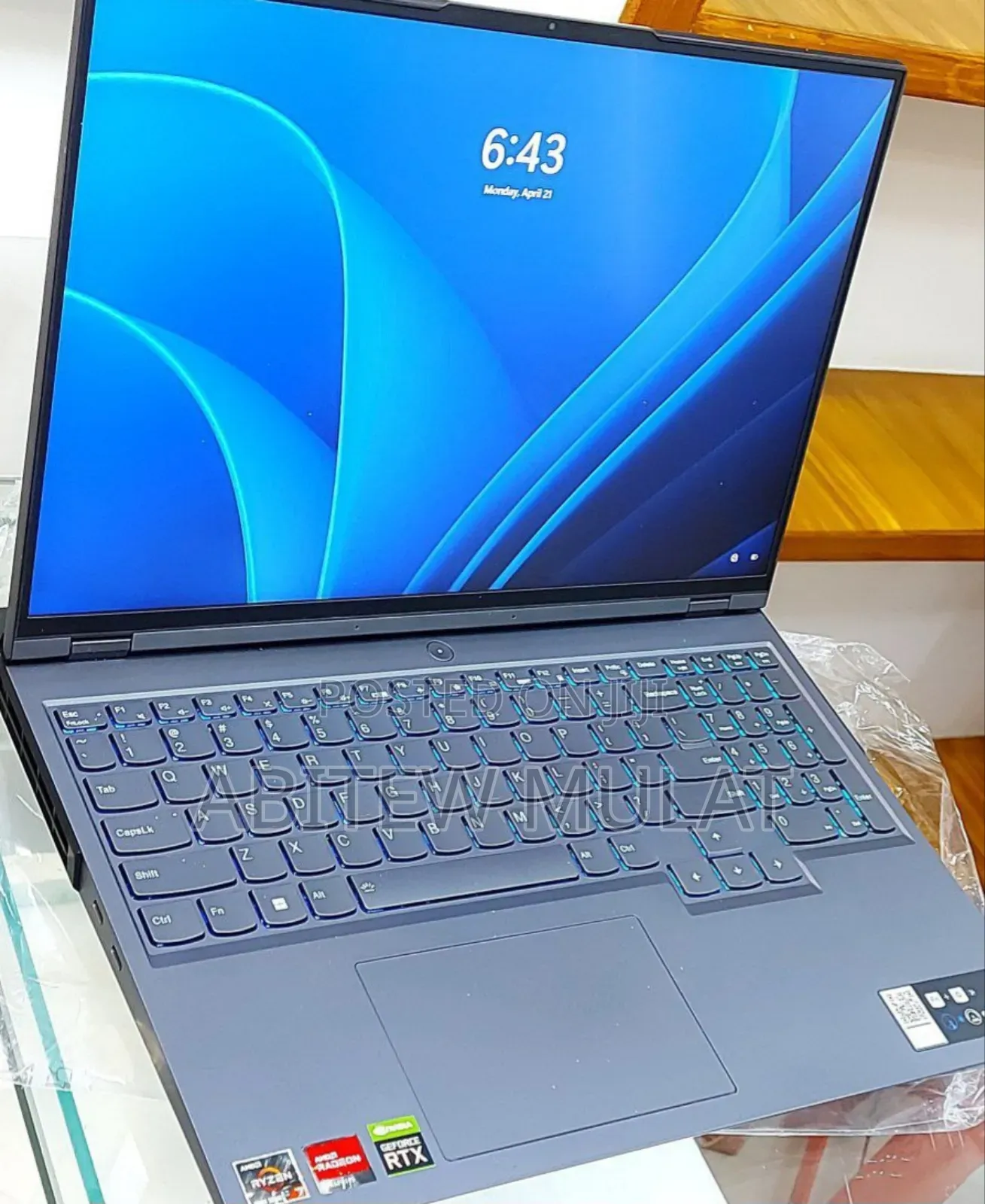 New Laptop Lenovo Legion 5 8GB AMD Ryzen 7 SSD 512GB