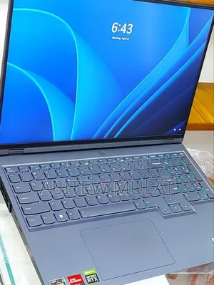 New Laptop Lenovo Legion 5 8GB AMD Ryzen 7 SSD 512GB