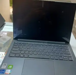 New Laptop Lenovo Yoga 7i 16GB Intel Core I7 SSD 512GB