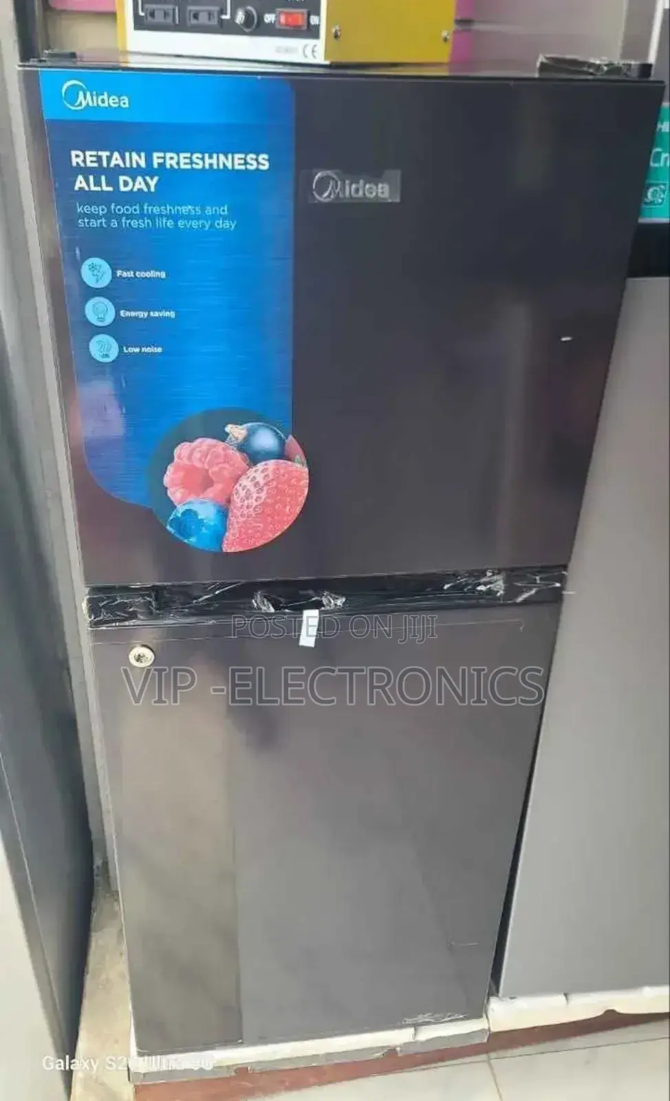 Midea Refrigerator 187